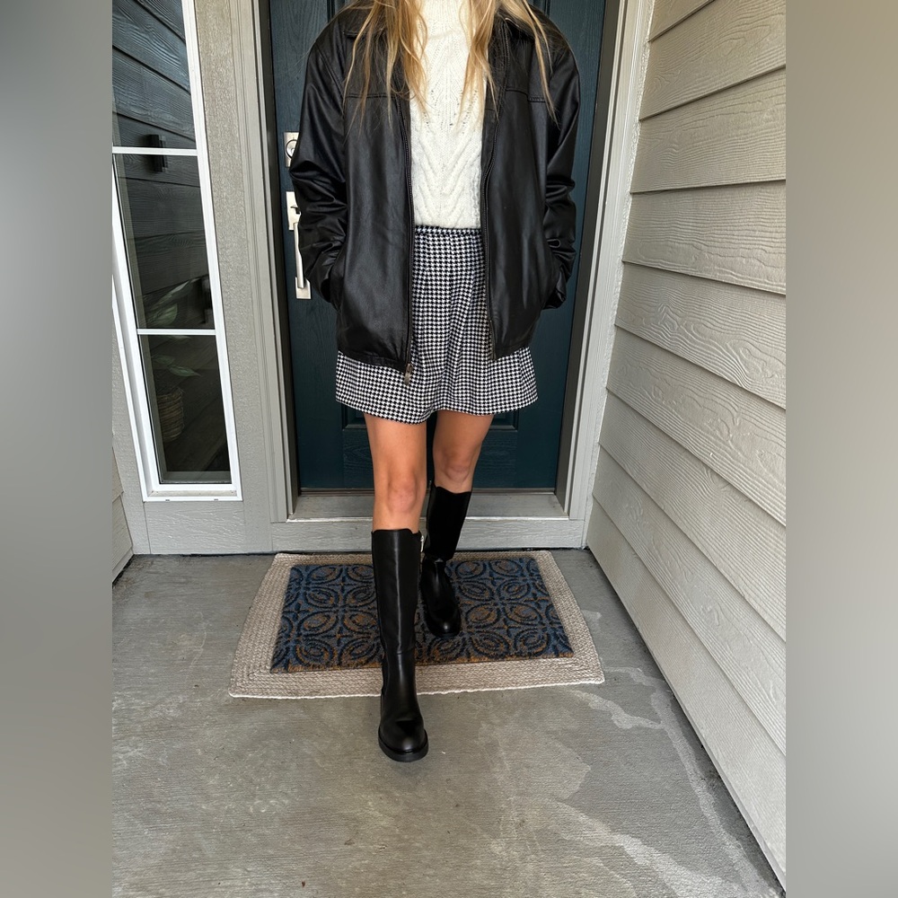 Vintage 100% black American leather jacket